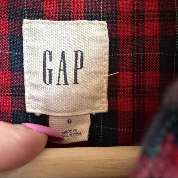 GAP Red and Green Checkered Men's Shirt - Picture 2 of 7